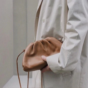 Cloud Pouch Soft Leather Handbags Envelope Luxury Evening party Women Shoulder Bag Brand Designer Purse Clutch Dumplings Package
Cloud Pouch Soft Leather Handbags Envelope Luxury Evening party Women Shoulder Bag Brand Designer Purse Clutch Dumplings Package