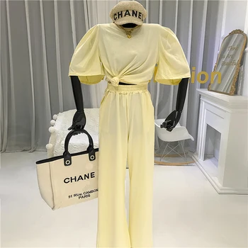 Streetwear Women 2 Piece Set Cotton Blend Pullover + Elastic Waist Full Length Pants 2 Piece Set Women Suit 2020 Summer Yellow
Streetwear Women 2 Piece Set Cotton Blend Pullover + Elastic Waist Full Length Pants 2 Piece Set Women Suit 2020 Summer Yellow