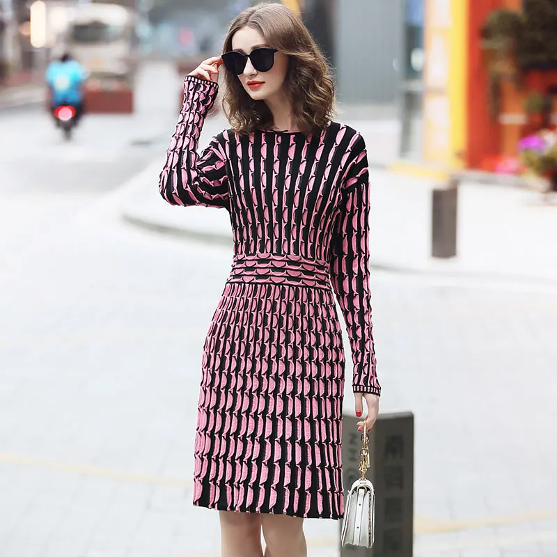 Chic Hit Color Sweater Dress 2019 Spring New 3D Wave Pattern Fold A-line O-neck Long Sleeve Dress Ladies Midi Dress Elegant 
Chic Hit Color Sweater Dress 2019 Spring New 3D Wave Pattern Fold A-line O-neck Long Sleeve Dress Ladies Midi Dress Elegant