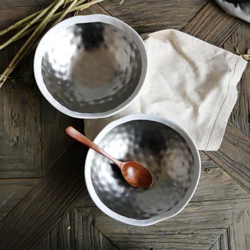 Light luxury hand-cranked irregular silver wave pattern ceramic gold-plated bowl fruit snacks storage tableware jewelry display
Light luxury hand-cranked irregular silver wave pattern ceramic gold-plated bowl fruit snacks storage tableware jewelry display