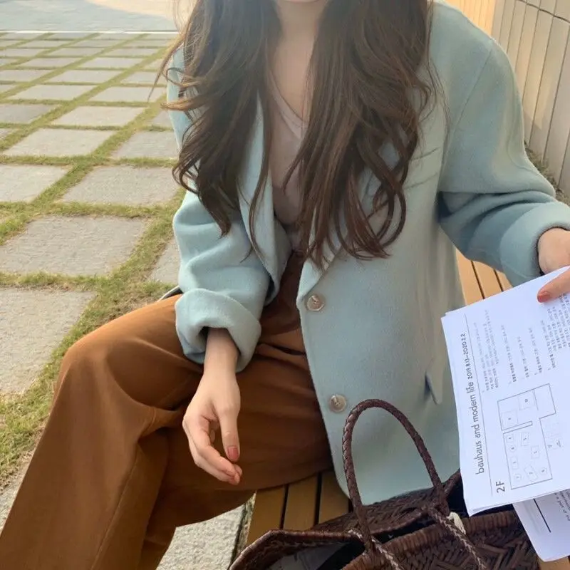 Mooishe Spring Romantic Blue Woolen Coat Korean All-match Woolen Cloth Loose Woman Coat
Mooishe Spring Romantic Blue Woolen Coat Korean All-match Woolen Cloth Loose Woman Coat