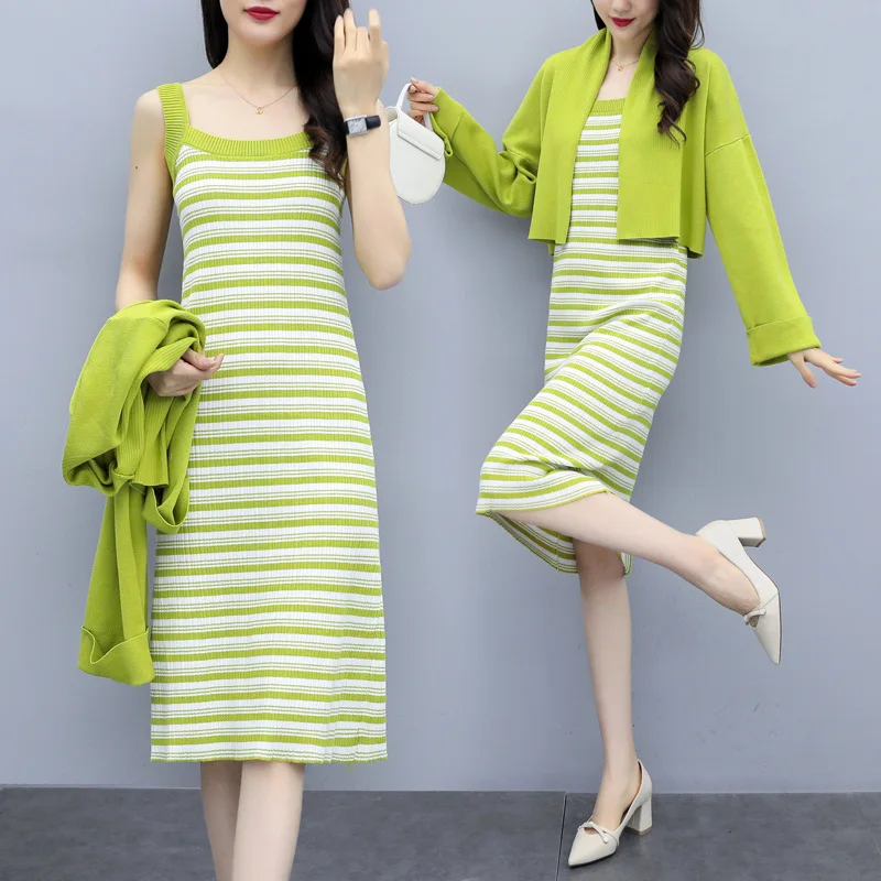 Photo Shoot Early Autumn Fashion WOMEN'S Suit New Style Korean-style Elegant Slimming Stripes Knit Halter Dress + Cardigan Two-P
Photo Shoot Early Autumn Fashion WOMEN'S Suit New Style Korean-style Elegant Slimming Stripes Knit Halter Dress + Cardigan Two-P