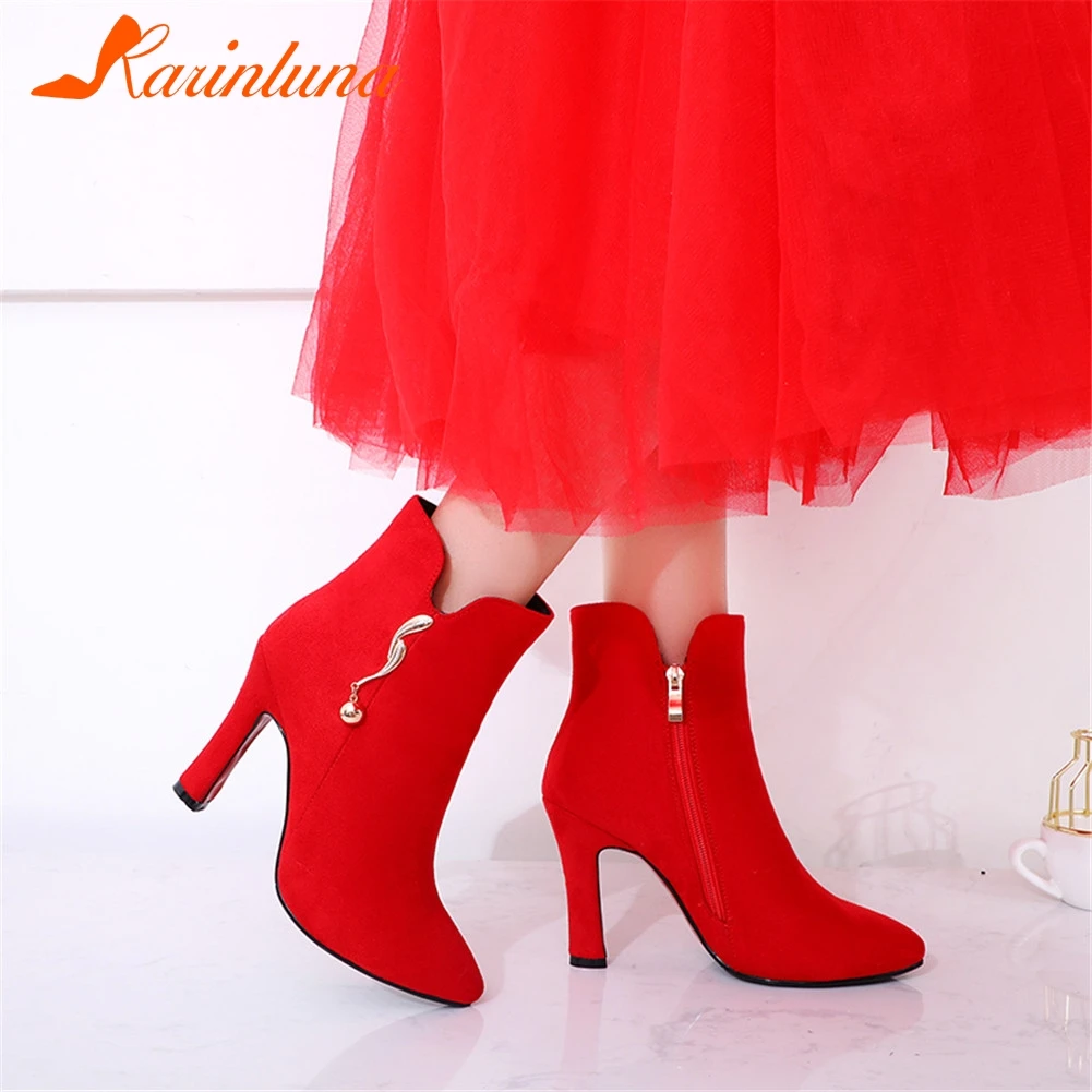 KARINLUNA 2020 New Fashion Black Red Office Shoes Women Boots Female High Heels Zip Up Pointed Toe Ankle Boots Woman Shoes Lady
KARINLUNA 2020 New Fashion Black Red Office Shoes Women Boots Female High Heels Zip Up Pointed Toe Ankle Boots Woman Shoes Lady