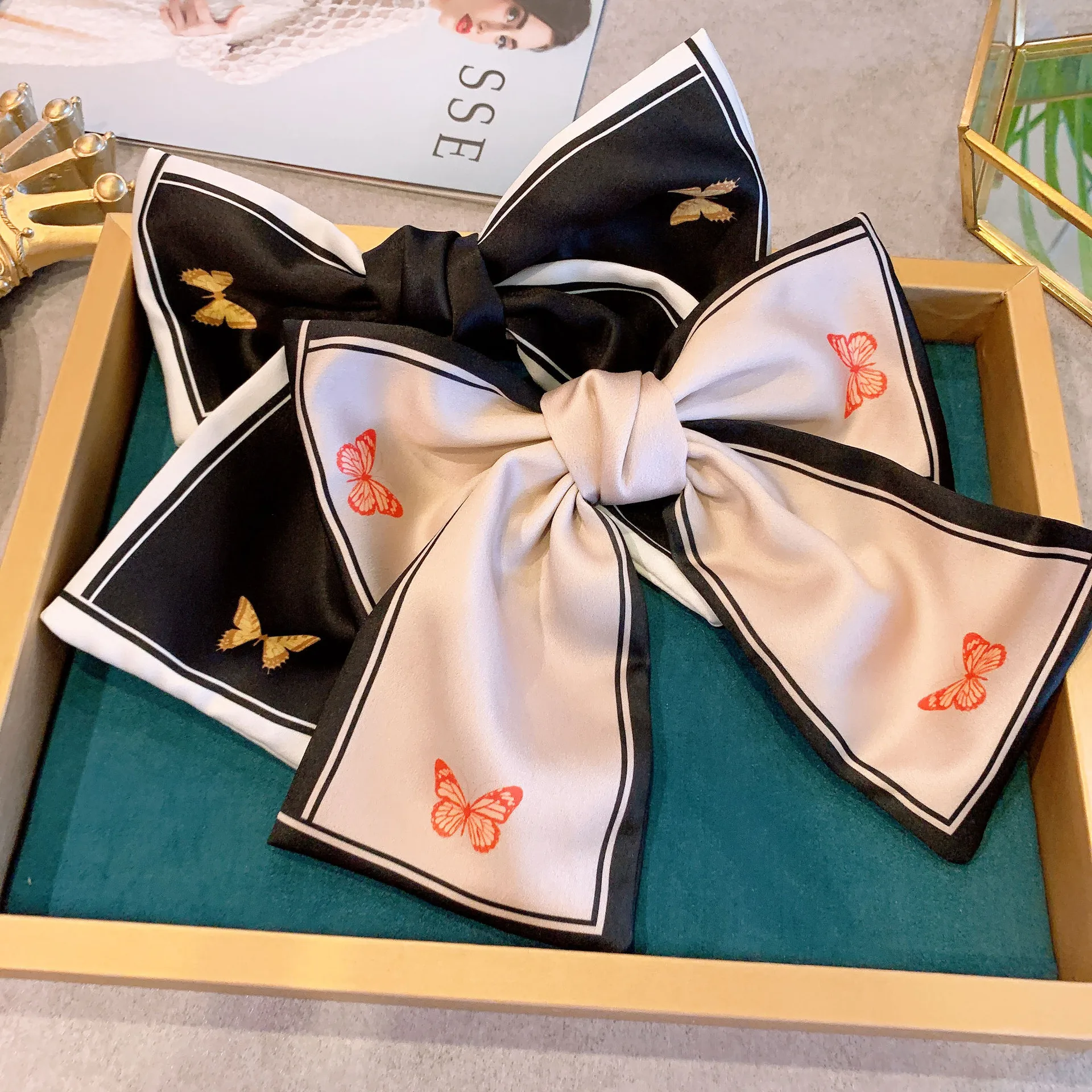 Vintage Chiffon Barrettes Women Large Bow Hair Clips Korean Spring Ponytail Clip Hairgrips for Girls Elegant Hair Accessories
Vintage Chiffon Barrettes Women Large Bow Hair Clips Korean Spring Ponytail Clip Hairgrips for Girls Elegant Hair Accessories