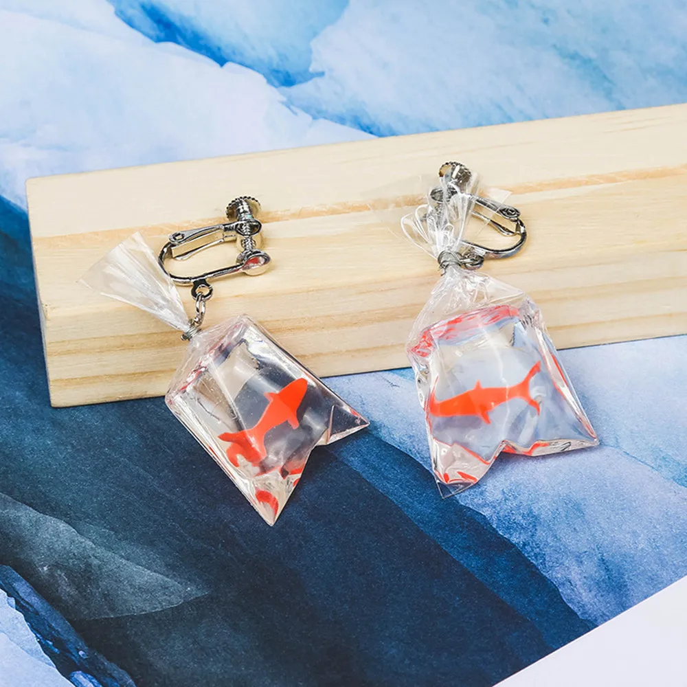 Women Funny Cartoons Goldfish Water Bags Shape Dangle Earring Charm Resin Earrings kolczyki brincos aretes de mujer Accessories
Women Funny Cartoons Goldfish Water Bags Shape Dangle Earring Charm Resin Earrings kolczyki brincos aretes de mujer Accessories