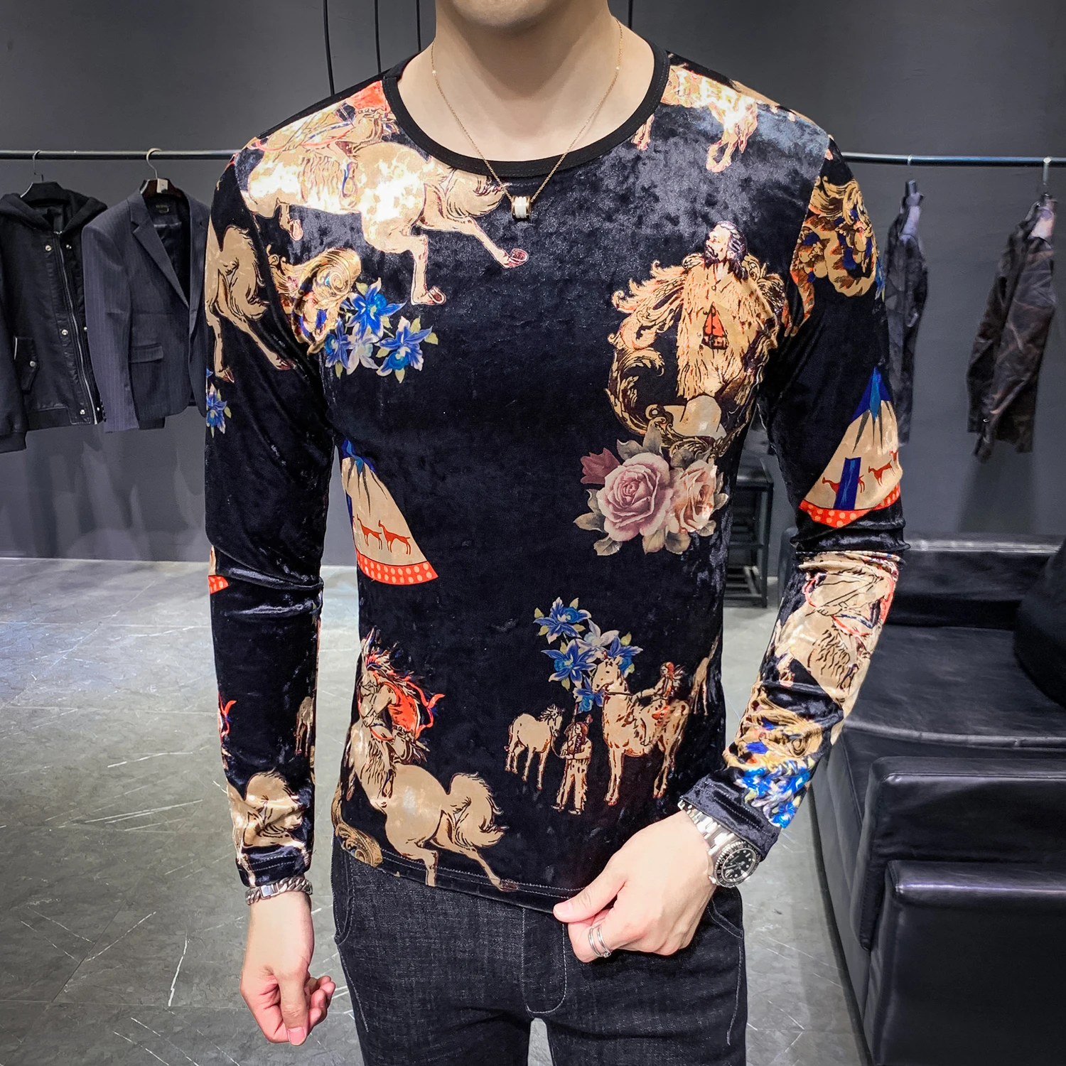 2019 Autumn New Gold Velvet Print High Collar Men's Bottoming Slim Luxury T Shirt Men Fashion Long-sleeved Vintage T Shirts Men
2019 Autumn New Gold Velvet Print High Collar Men's Bottoming Slim Luxury T Shirt Men Fashion Long-sleeved Vintage T Shirts Men