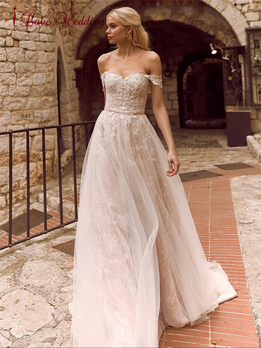 A-Line Wedding Dress 2020 Sweetheart Off the Shoulder Embroidered Elegant Boho Wedding Gown for Women Vestidos with Long Train
A-Line Wedding Dress 2020 Sweetheart Off the Shoulder Embroidered Elegant Boho Wedding Gown for Women Vestidos with Long Train