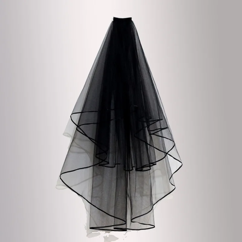 Elegant Black Wedding Veil with Ribbon Edge Short Bridal Woman Veils Comb for Costume Accessory
Elegant Black Wedding Veil with Ribbon Edge Short Bridal Woman Veils Comb for Costume Accessory