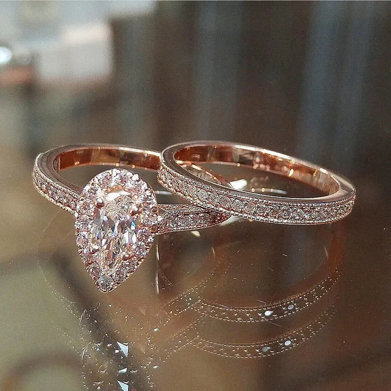 Huitan AAA Zircon Stone Micro Paved Bridal Ring Sets Romantic Rose Gold Series Engagement Rings Wholesale Lots&Bulk Midi Rings
Huitan AAA Zircon Stone Micro Paved Bridal Ring Sets Romantic Rose Gold Series Engagement Rings Wholesale Lots&Bulk Midi Rings