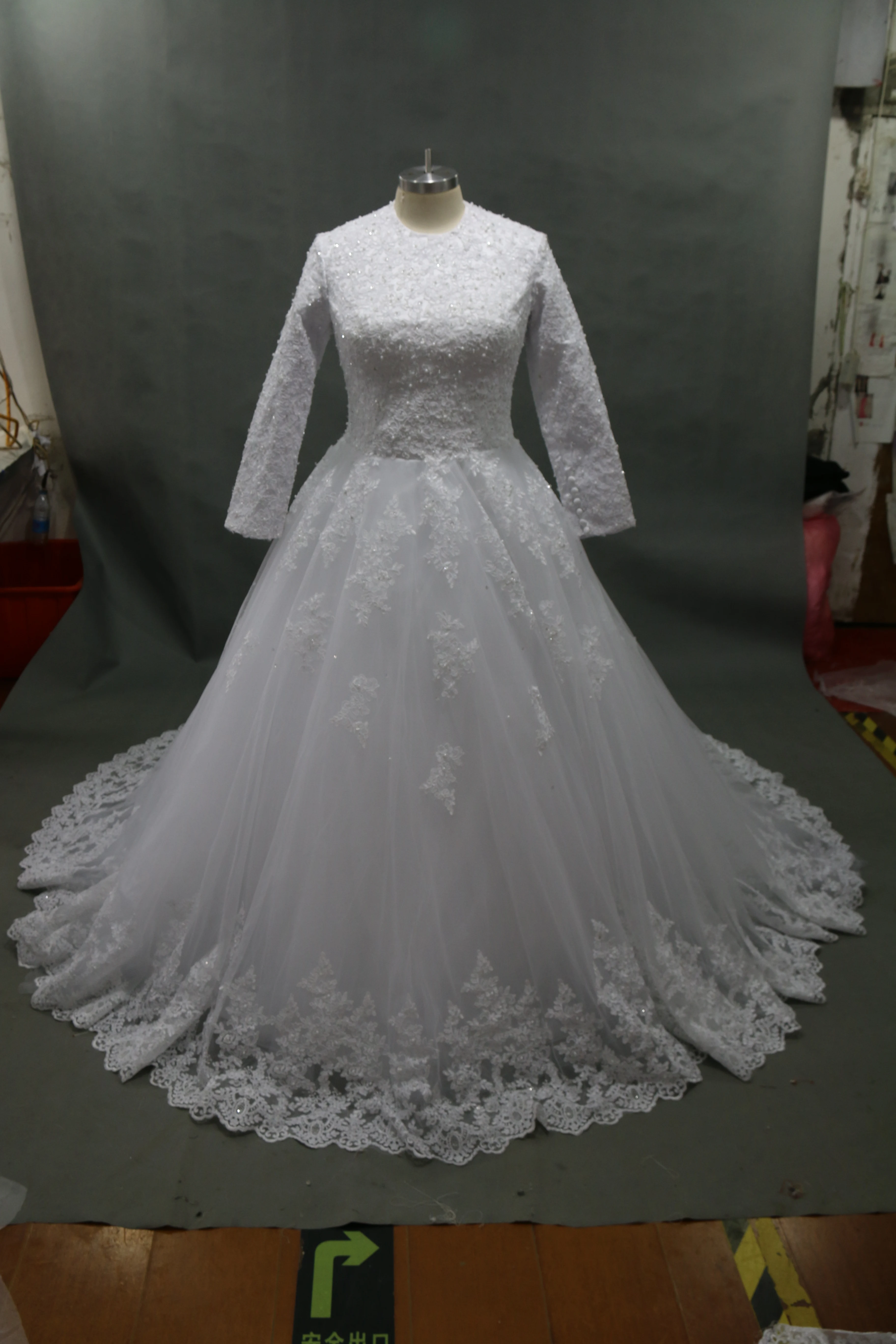 wuzhiyi A-line vestido de noiva zipper back robe de mariee sashes belt fullsleeves marriage dress O -neck gelinlik
wuzhiyi A-line vestido de noiva zipper back robe de mariee sashes belt fullsleeves marriage dress O -neck gelinlik