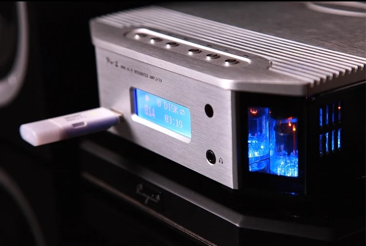 Cayin/ Spark MM-2, настольная акустическая система с вакуумной трубкой, усилитель
Cayin/ Spark MM-2, настольная акустическая система с вакуумной трубкой, усилитель