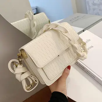 Crocodile pattern Armpit bag 2020 New High quality Leather Women's Designer Handbag Weave Shoulder strap Shoulder Messenger Bag
Crocodile pattern Armpit bag 2020 New High quality Leather Women's Designer Handbag Weave Shoulder strap Shoulder Messenger Bag