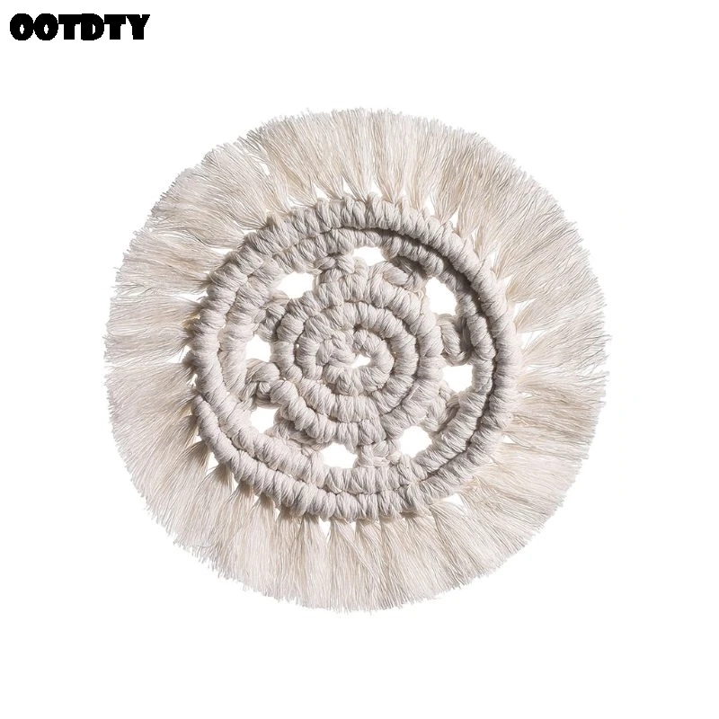 4 Pcs Round Northern Europe Style Handmade Cotton Cup Pad Braid Macrame Coaster Dining Table Placemat Home Decoration Accesory
4 Pcs Round Northern Europe Style Handmade Cotton Cup Pad Braid Macrame Coaster Dining Table Placemat Home Decoration Accesory