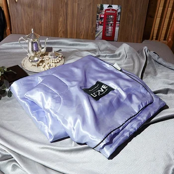 Soft Silk Quilted Summer Blanket Air Condition Comforters Bed Cover Queen King Super King Bedspread for Kids Adult 
Soft Silk Quilted Summer Blanket Air Condition Comforters Bed Cover Queen King Super King Bedspread for Kids Adult