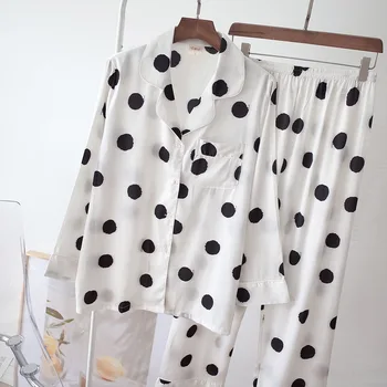 Spring Print Polka Dot White Pyjamas 2PCS Rayon Lady Pajamas Set Sexy Turn-down Collar Lingerie Sleepwear Casual Home Clothes
Spring Print Polka Dot White Pyjamas 2PCS Rayon Lady Pajamas Set Sexy Turn-down Collar Lingerie Sleepwear Casual Home Clothes