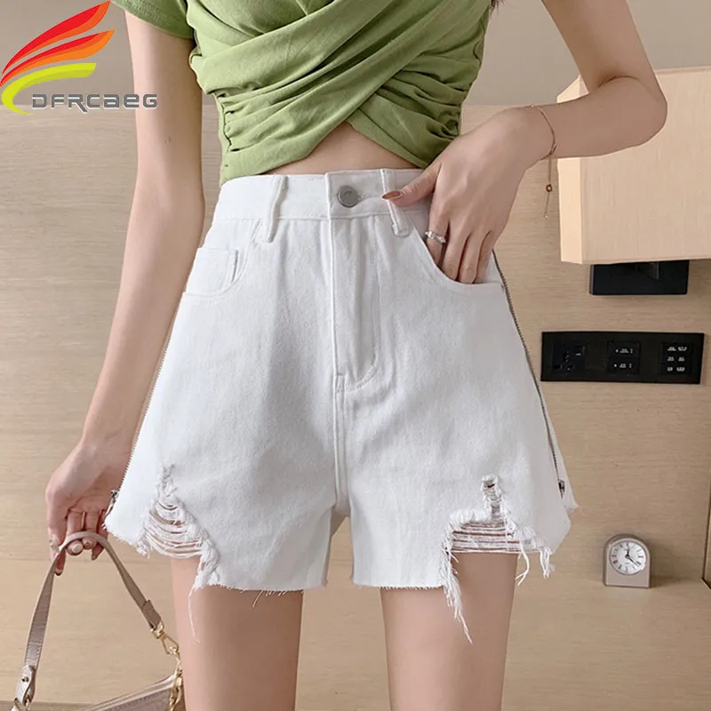 Summer 2020 Black Or White Denim Shorts Women Side Zippers Korean Fashion Design Hole Loose Women's Denim Shorts Hot Sale 
Summer 2020 Black Or White Denim Shorts Women Side Zippers Korean Fashion Design Hole Loose Women's Denim Shorts Hot Sale