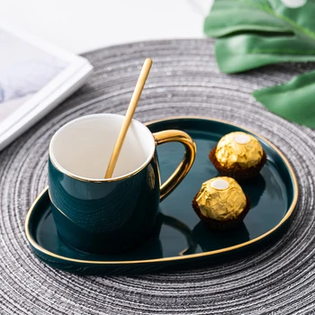 Japanese-style Emerald green ceramic coffee cup saucer set afternoon tea cup snack dish ceramic coffee cup teacup Breakfast cups 
Japanese-style Emerald green ceramic coffee cup saucer set afternoon tea cup snack dish ceramic coffee cup teacup Breakfast cups