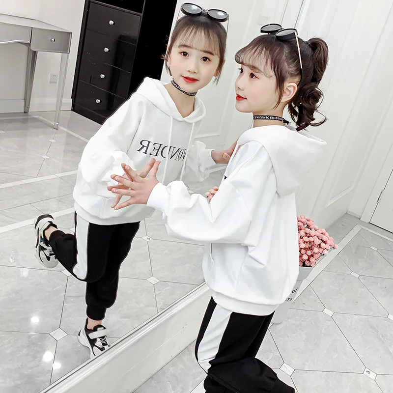 Girls Spring Clothing Set 2020 New Style Western Style Childrenswear Children Little Girl Spring And Autumn Fashionable Sports T
Girls Spring Clothing Set 2020 New Style Western Style Childrenswear Children Little Girl Spring And Autumn Fashionable Sports T
