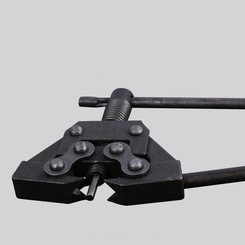 Motorcycle Chain Breaker Removal Tool Repair Plier Splitter Tool Motorcycle Handheld Chain Cutter Riveting Tool 420-530 ATV
Motorcycle Chain Breaker Removal Tool Repair Plier Splitter Tool Motorcycle Handheld Chain Cutter Riveting Tool 420-530 ATV