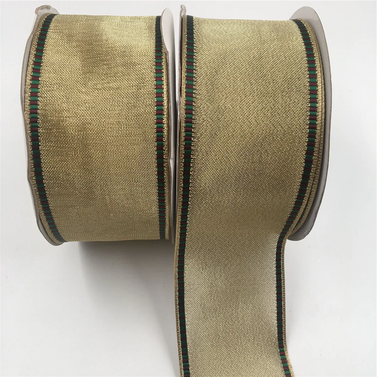 25Yard 63MM Wired Gold Net Metallic Ribbon with Red Green Lurex Edge for Birthday Chirstmas Decoration Gift DIY Wrapping N2086
25Yard 63MM Wired Gold Net Metallic Ribbon with Red Green Lurex Edge for Birthday Chirstmas Decoration Gift DIY Wrapping N2086