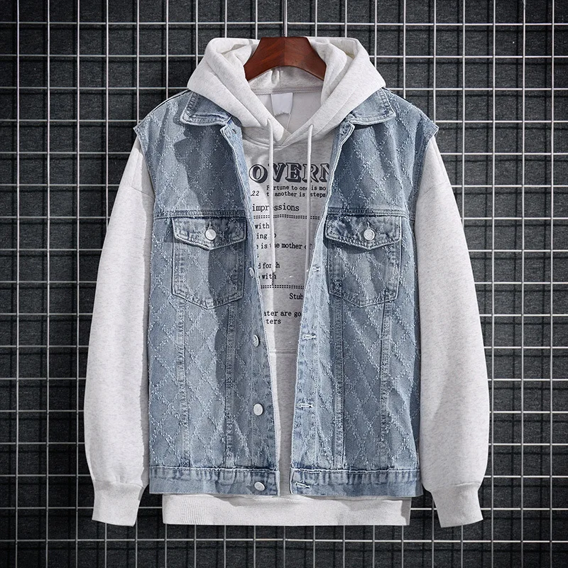 Fall 2023 men's Denim Vest Light Blue Perforated Plaid Tooling Denim Jacket 
Fall 2023 men's Denim Vest Light Blue Perforated Plaid Tooling Denim Jacket