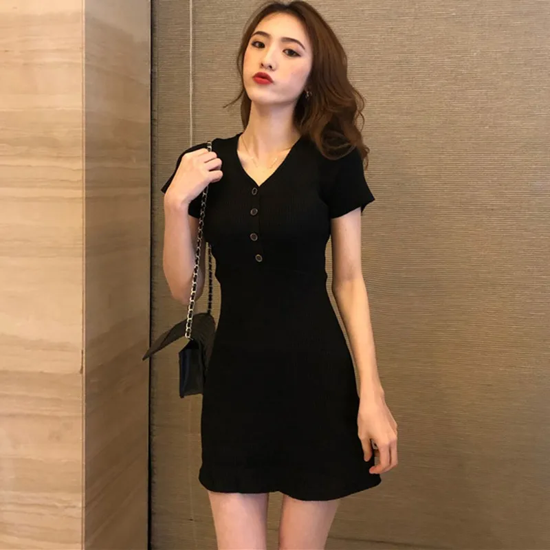 Women Buttons High Waist Summer Dress Slim Knitted Dress Fashion Short Sleeve V-Neck Dress
Women Buttons High Waist Summer Dress Slim Knitted Dress Fashion Short Sleeve V-Neck Dress