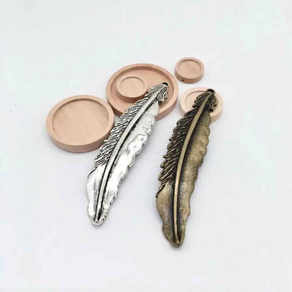 vintage 3 pcs metal leaves charms fit DIY handmade necklace earring bracelet charms Jewelry Making accessories
vintage 3 pcs metal leaves charms fit DIY handmade necklace earring bracelet charms Jewelry Making accessories