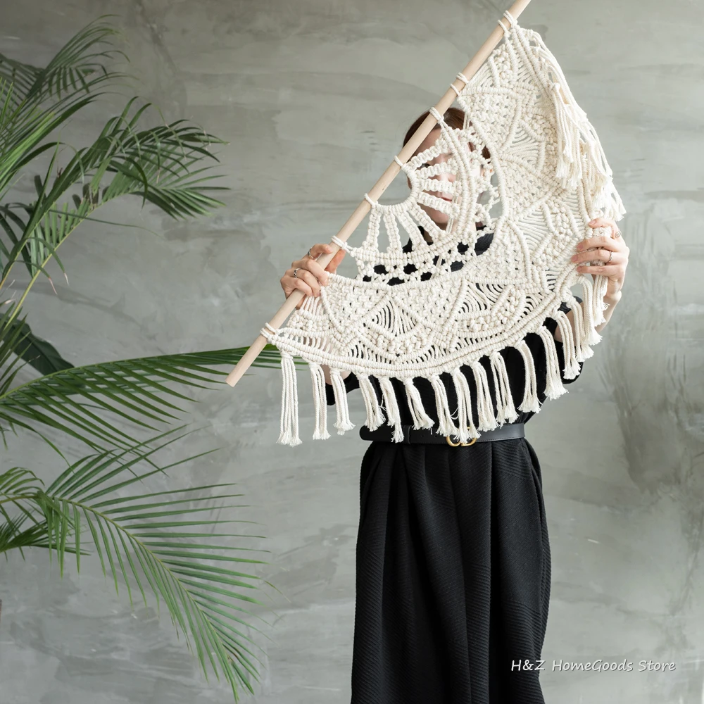 Modern Floral Macrame - Handwoven Boho Tapestry for Contemporary Living & Holiday Decor 9 H3db4d7f1d3df443cbfcb273a18cda385e