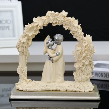 SIMPLE MODERN CREATIVE WEDDING GIFTS COUPLE LOVERS RESIN ORNAMENTS HOME LIVINGROOM TABLE FIGURINES CRAFTS OFFICE CLUB DECORATION
SIMPLE MODERN CREATIVE WEDDING GIFTS COUPLE LOVERS RESIN ORNAMENTS HOME LIVINGROOM TABLE FIGURINES CRAFTS OFFICE CLUB DECORATION