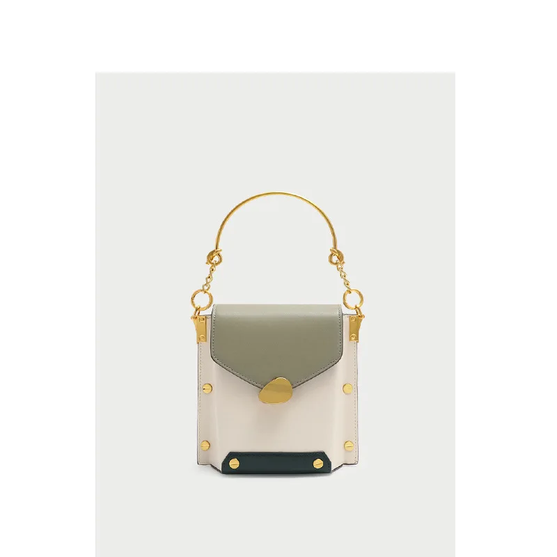 New Type of Small Crowd Design Collision Color Cowhide Small Square Bag Chain Single Shoulder Oblique Handbag
New Type of Small Crowd Design Collision Color Cowhide Small Square Bag Chain Single Shoulder Oblique Handbag
