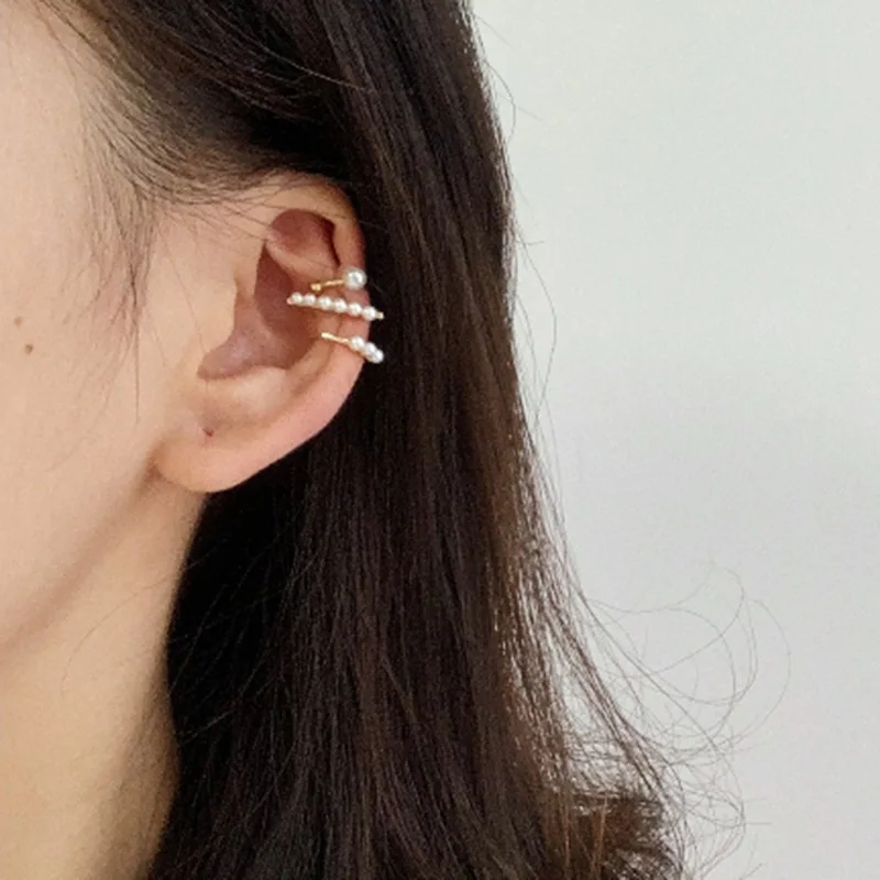3 Pcs/Set Vintage European Earrings Jewelry Girls Elegant Small Pearl Geometric Triangle Clip On Ear Cuff Earrings For Women 
3 Pcs/Set Vintage European Earrings Jewelry Girls Elegant Small Pearl Geometric Triangle Clip On Ear Cuff Earrings For Women