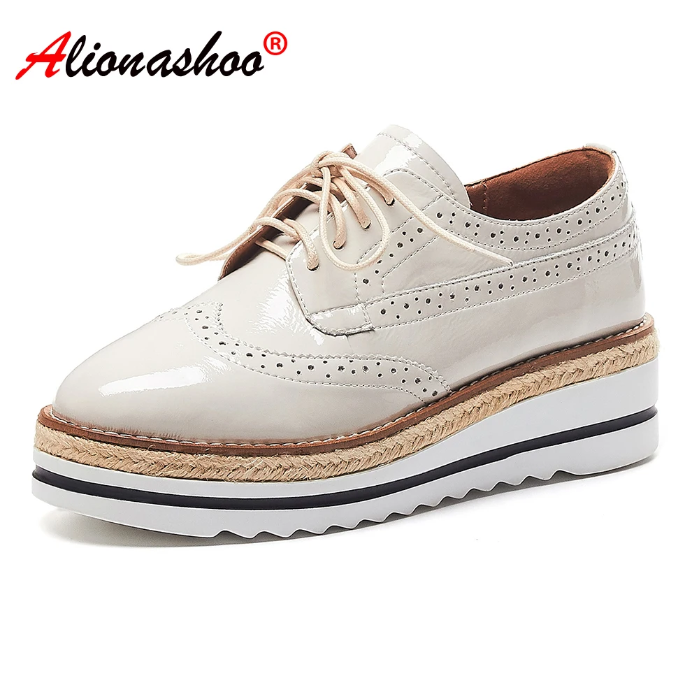 Women genuine leather flat shoes Thick Sole casual shoes lace up classic women oxford shoes black beige brogues woman 34-39
Women genuine leather flat shoes Thick Sole casual shoes lace up classic women oxford shoes black beige brogues woman 34-39