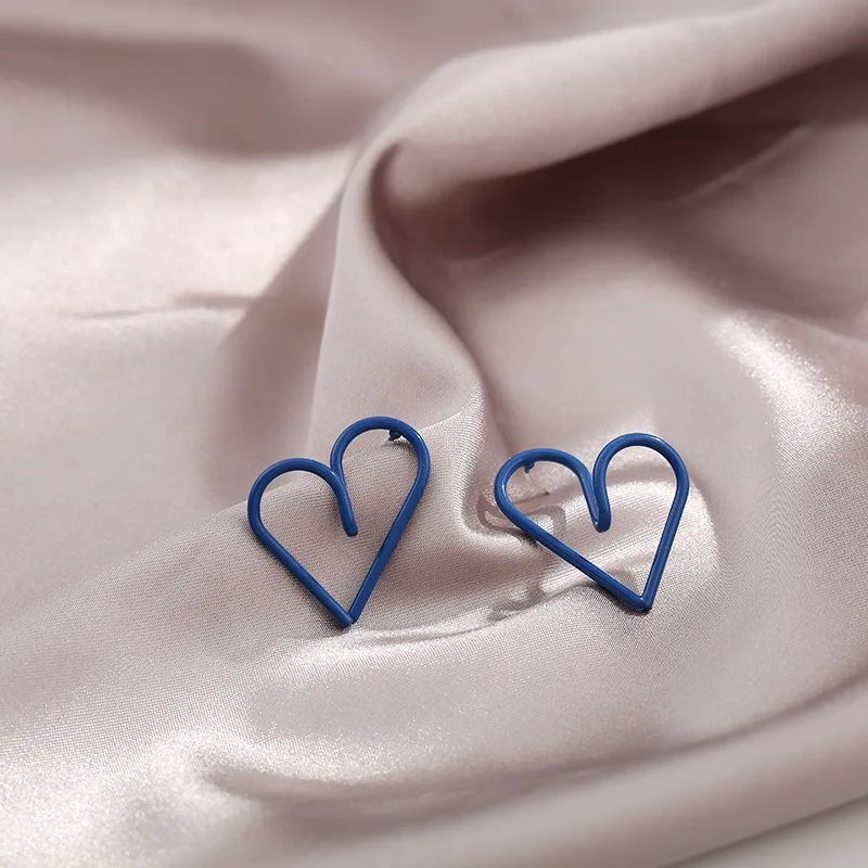 2020 New Arrival Fashion Minimalist Love Heart Stud Earrings for Women Girls Jewelry Pendiente Brincos
2020 New Arrival Fashion Minimalist Love Heart Stud Earrings for Women Girls Jewelry Pendiente Brincos