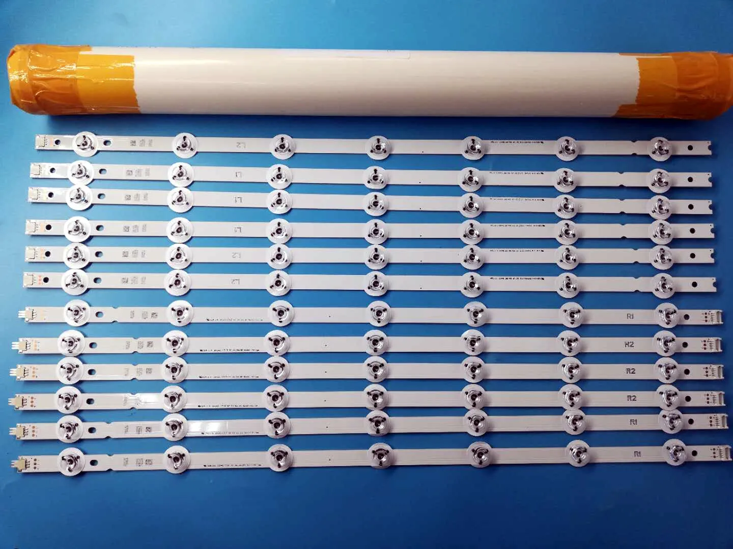 12 светодиодных лент для подсветки 55 дюймов V14 Slim DRT R1 L1 R2 L2 для 55LB690V 55LB720V LC550DUH(PG)(F1) 6916L-1629A 1630A 1741A 1743A
12 светодиодных лент для подсветки 55 дюймов V14 Slim DRT R1 L1 R2 L2 для 55LB690V 55LB720V LC550DUH(PG)(F1) 6916L-1629A 1630A 1741A 1743A