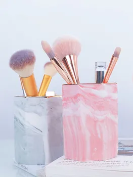 Nordic Ceramic Pen holder Makeup Brush Storage Box Tube Marble Pattern Phnom Penh Cosmetics Beauty Brush Barrel Finishing
Nordic Ceramic Pen holder Makeup Brush Storage Box Tube Marble Pattern Phnom Penh Cosmetics Beauty Brush Barrel Finishing
