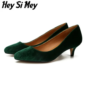 Spring Fashion Quality Velvet Wedding OL Office Shoes Women Pumps Large Size Sexy Red Leopard Pumps Women Shoes Green Velvet
Spring Fashion Quality Velvet Wedding OL Office Shoes Women Pumps Large Size Sexy Red Leopard Pumps Women Shoes Green Velvet