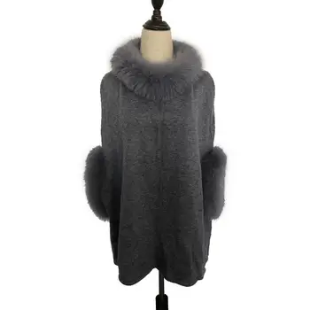 Women Knitted Cashmere Poncho with High Quallity Fox Fur Warm Pullover Solid Fashion Shawl
Women Knitted Cashmere Poncho with High Quallity Fox Fur Warm Pullover Solid Fashion Shawl