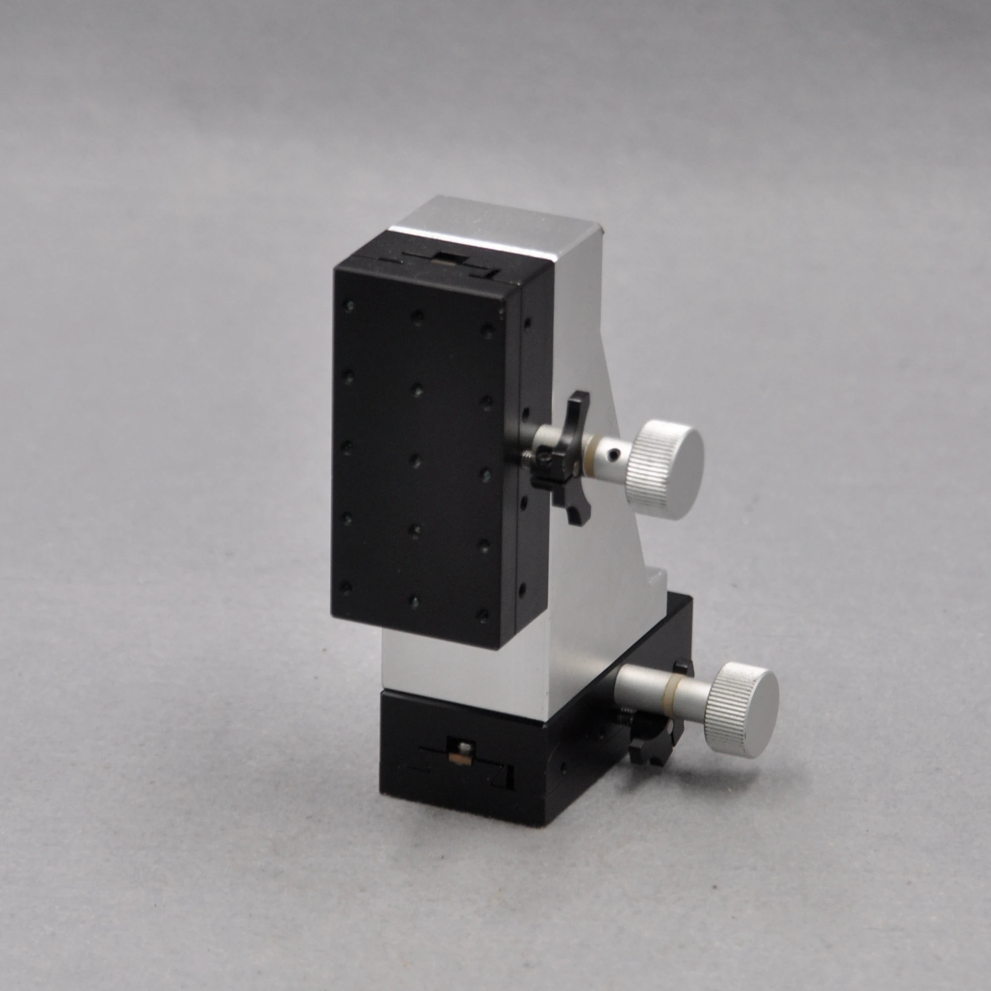 YZ axis two-dimensional CHUO 40 * 80mm manual precision lifting displacement slide optical experiment tuning platform
YZ axis two-dimensional CHUO 40 * 80mm manual precision lifting displacement slide optical experiment tuning platform