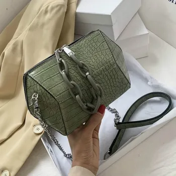 Luxury Handbags Women Bags Designer Fashion Small Crossbody Bags for Women 2020 Summer Chains Evening Clutch Purse Shoulder Bag
Luxury Handbags Women Bags Designer Fashion Small Crossbody Bags for Women 2020 Summer Chains Evening Clutch Purse Shoulder Bag