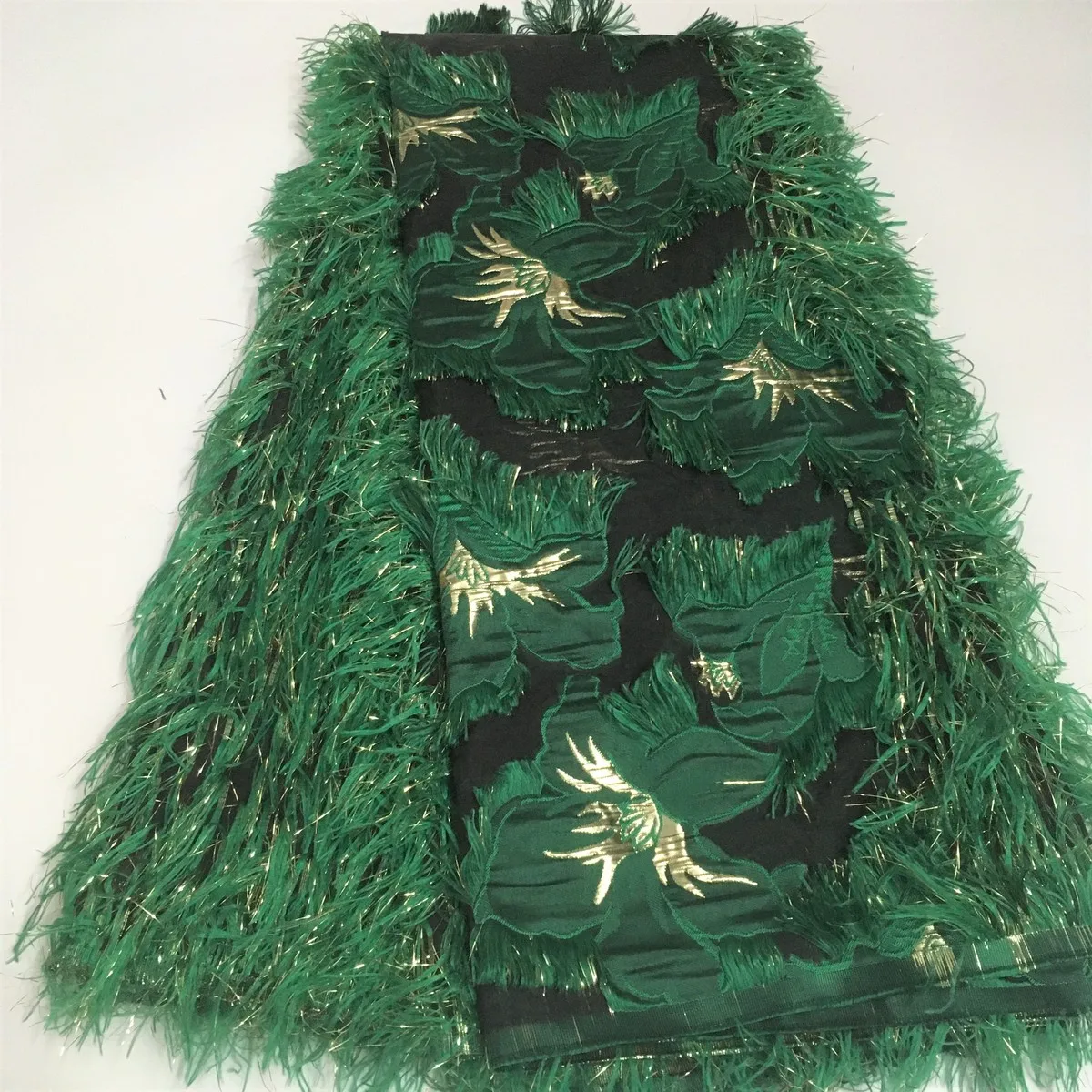 Зеленая африканская французская сетчатая кружевная ткань с пушистыми перьями, нигерийская сетчатая кружевная ткань для вечерние KJK20106
Зеленая африканская французская сетчатая кружевная ткань с пушистыми перьями, нигерийская сетчатая кружевная ткань для вечерние KJK20106