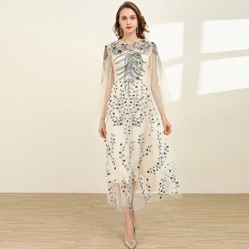 HUAYIMENGYI Mesh Embroidery Long Dress Round Neck Long Sleeve Splice Perspective Women Elegant Evening Party Dresses Spring New
HUAYIMENGYI Mesh Embroidery Long Dress Round Neck Long Sleeve Splice Perspective Women Elegant Evening Party Dresses Spring New