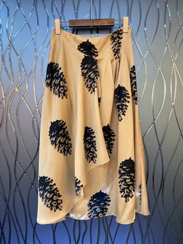 2020 Spring and Summer New Women's Small Pine Nuts Printed Pattern Assorted Color Decoration All-match Skirt 638
2020 Spring and Summer New Women's Small Pine Nuts Printed Pattern Assorted Color Decoration All-match Skirt 638