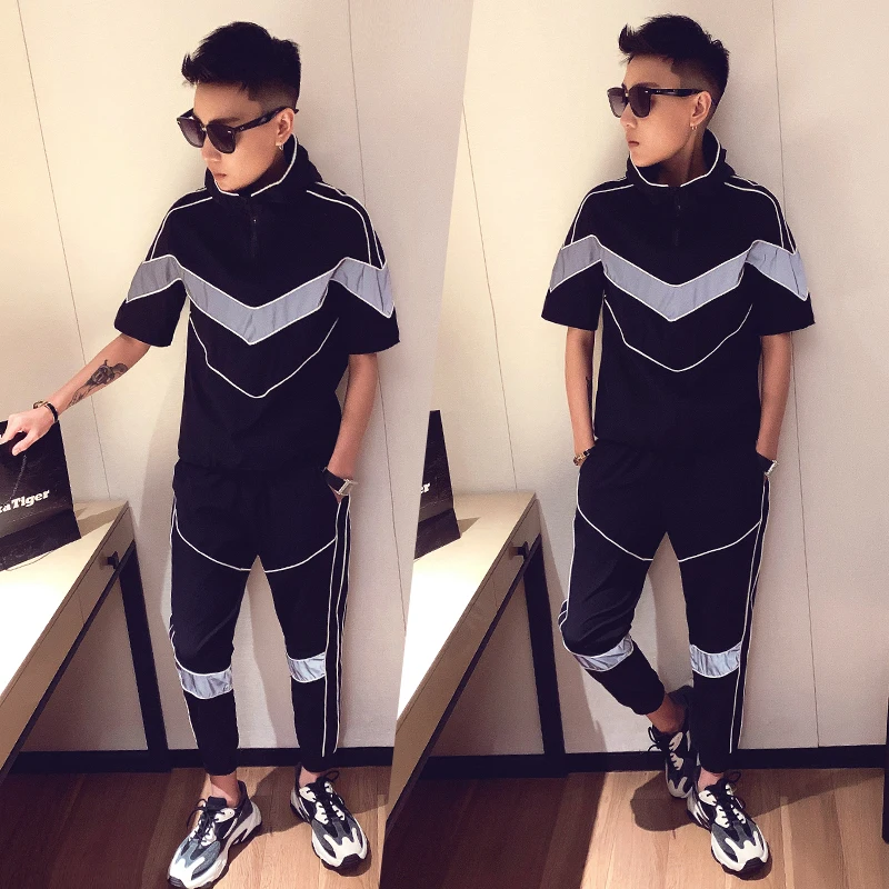 Spring Tracksuit Men Personality Print Track Suit 2 Pieces Causal Hip Hop Set Men Short Sleeve Hooded T-shirt Pant Moda Hombre
Spring Tracksuit Men Personality Print Track Suit 2 Pieces Causal Hip Hop Set Men Short Sleeve Hooded T-shirt Pant Moda Hombre