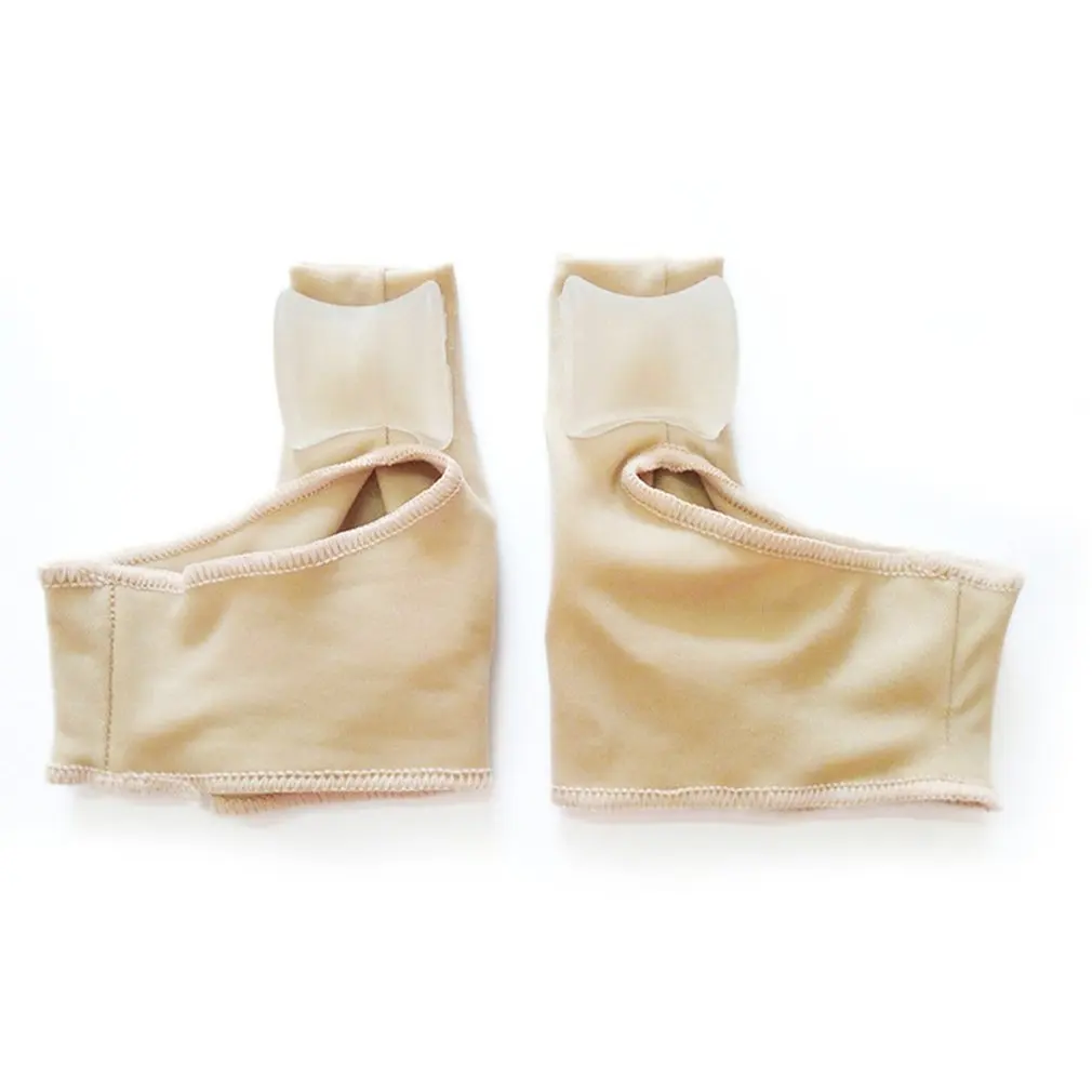 A Pair/Set Comfortable Soft Bunion Protector Toe Straightener Toe Separating Silicone Toe Separators Thumb Feet Care Adjuster
A Pair/Set Comfortable Soft Bunion Protector Toe Straightener Toe Separating Silicone Toe Separators Thumb Feet Care Adjuster