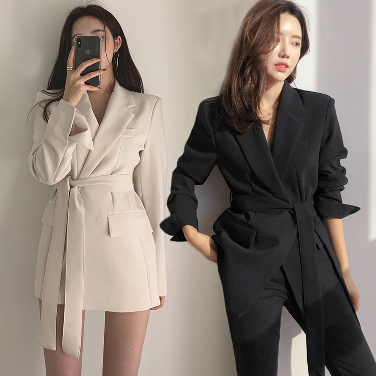 Fall 2019 New Chic Retro Fashion Women Blazer Coat Belted Slim Long Suit Jacket Female Winter Outfit High Quality Women Blazers 
Fall 2019 New Chic Retro Fashion Women Blazer Coat Belted Slim Long Suit Jacket Female Winter Outfit High Quality Women Blazers
