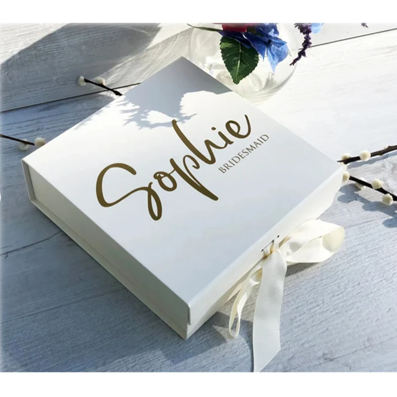 Custom Wedding Gift Box,Real Foil calligraphy,Bridal Party Gift,Maid of Honour Bridesmaid Gift,Name and Role,color is Editable
Custom Wedding Gift Box,Real Foil calligraphy,Bridal Party Gift,Maid of Honour Bridesmaid Gift,Name and Role,color is Editable