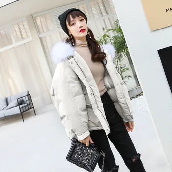2020 New Winter Fashion Parka Warm Big Fur Women Cotton Padded Korean Short Style Student Coat Loose Casual Female Short Outwear
2020 New Winter Fashion Parka Warm Big Fur Women Cotton Padded Korean Short Style Student Coat Loose Casual Female Short Outwear