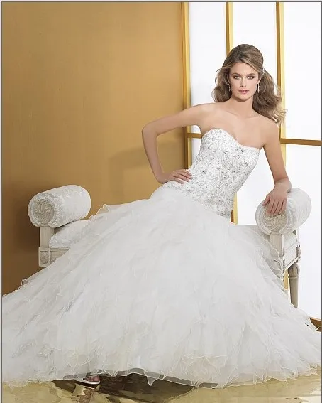 Free shipping new 2016 elegant beaded rhinestone crystal satin ball gown ruffld sweetheart organza wedding dresses bridal gowns
Free shipping new 2016 elegant beaded rhinestone crystal satin ball gown ruffld sweetheart organza wedding dresses bridal gowns