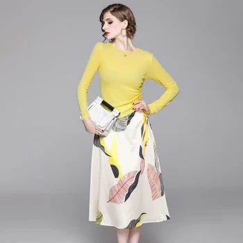 Spring Autumn Office Lady Fashion 2 Piece Set Elegant Long Sleeve Knitted Blouse+Print Long Skirt Slim Women's Two-piece Sets
Spring Autumn Office Lady Fashion 2 Piece Set Elegant Long Sleeve Knitted Blouse+Print Long Skirt Slim Women's Two-piece Sets