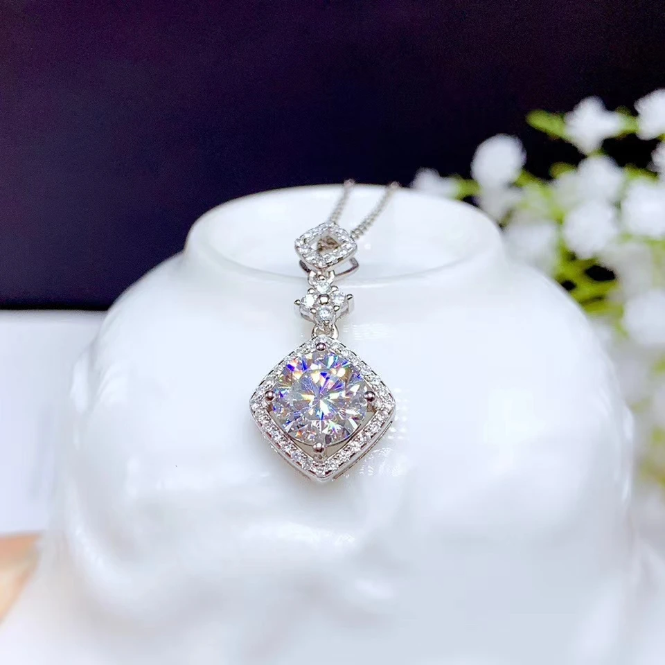 

classic pouring shiny moissanite necklace for women silver necklace jewelry 925 sterling silver birthday gift rouns shiny gem